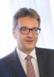 Neue Koordinationsstelle für Flüchtlingswesen in Wien Peter Hacker, Projektleiter für neue Koordinierungsstelle für Flüchtlingswesen